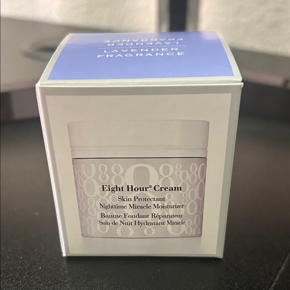 Elizabeth Arden Eight Hour Cream Nighttime Miracle Moisturizer 1.6 oz - Picture 2 of 2